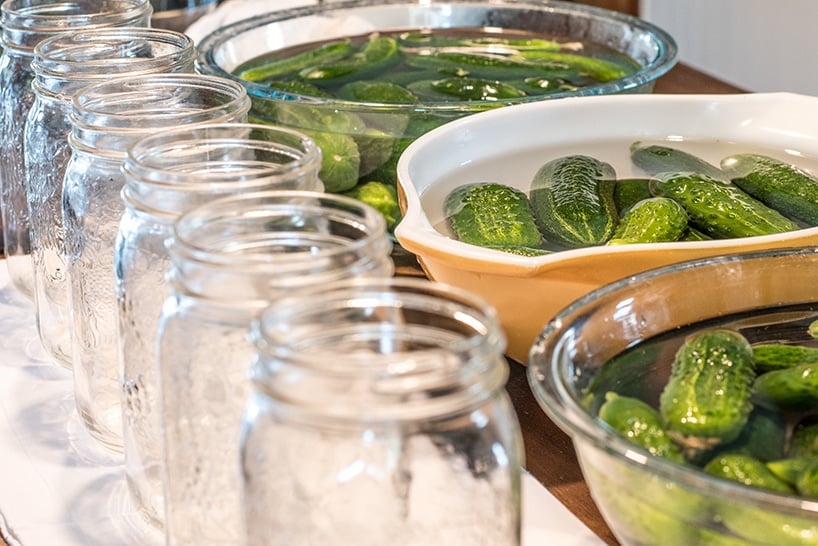 giving cucumbers a water bath before canning