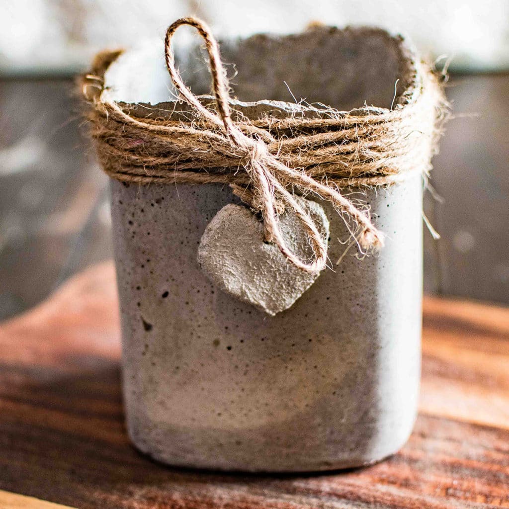 Make Your Own DIY Concrete Planters On The Cheap.