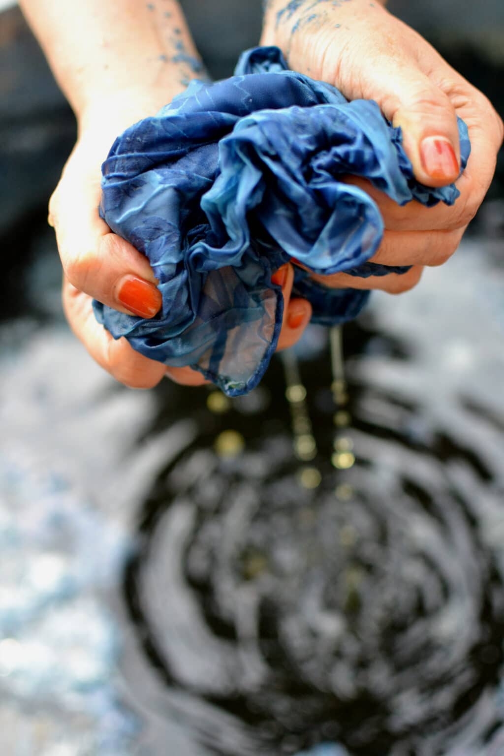 natural-dye-from-flowers-a-dye-garden-plant-list