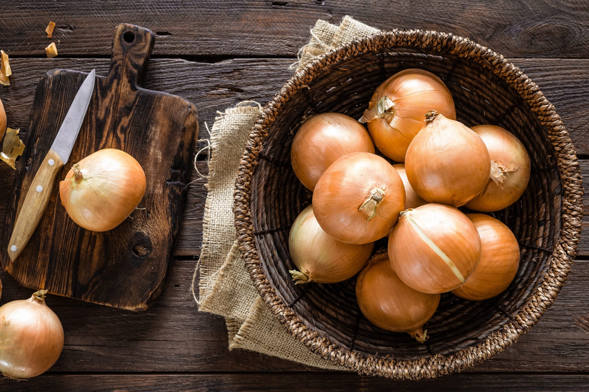 How to Grow Onions in Containers: Expert Tips and Techniques