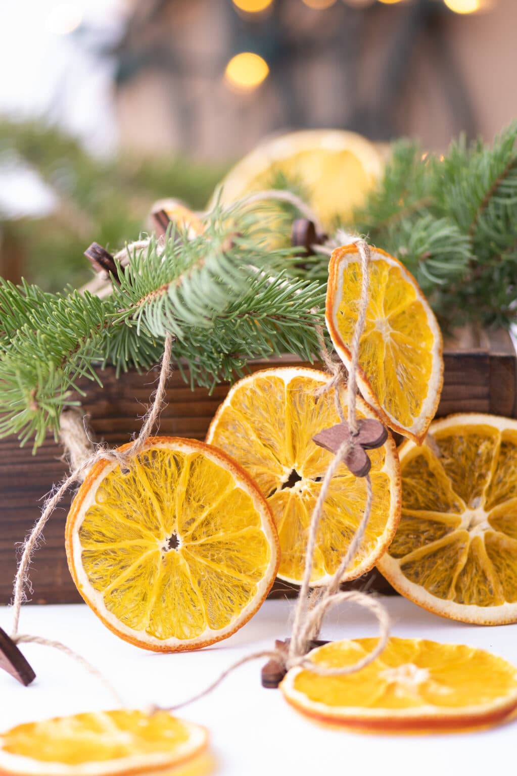 Easy Dried Orange Garland For Your Holiday Tree!