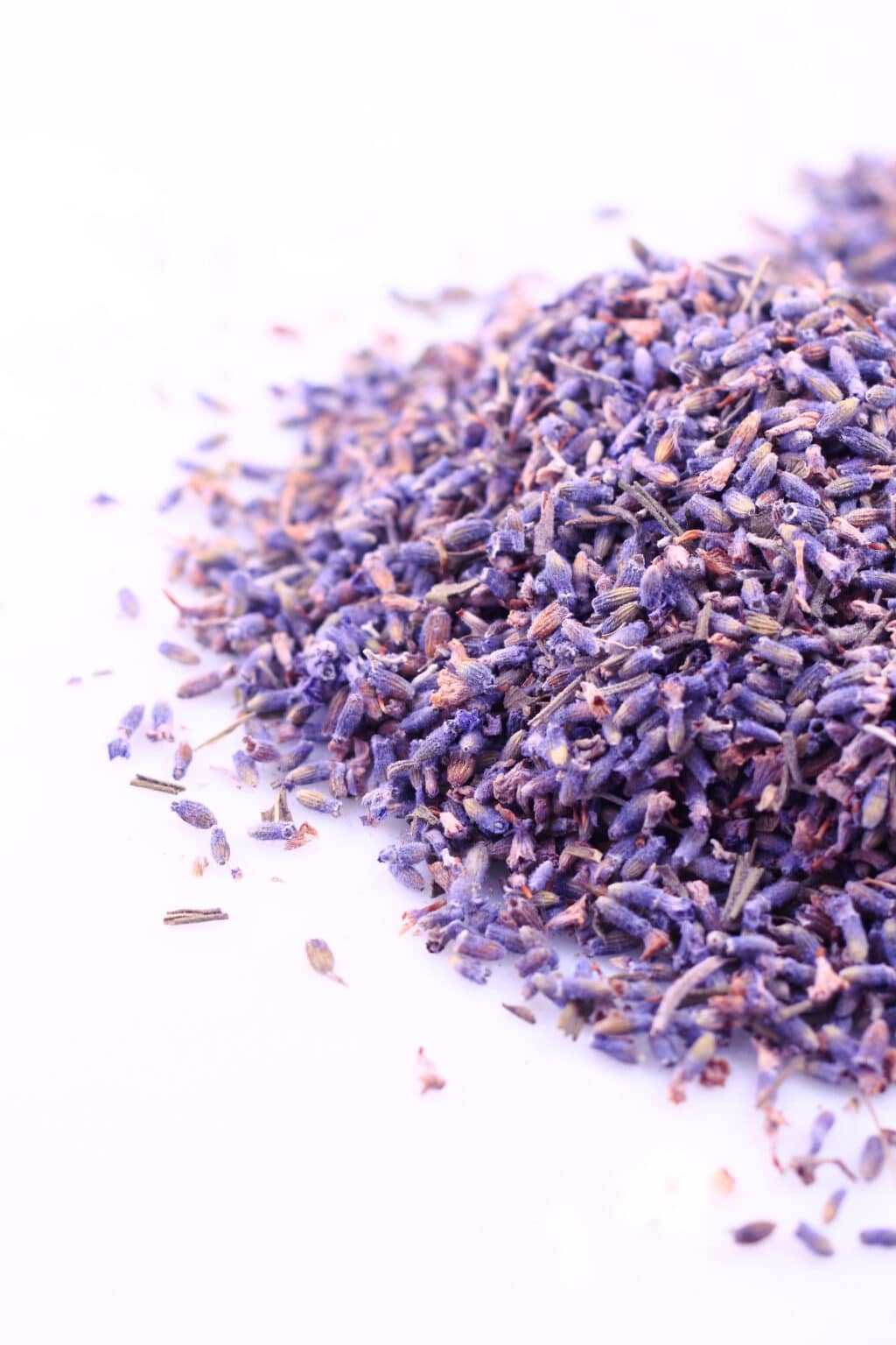 How To Dry Lavender (Preserving Methods And Tips)