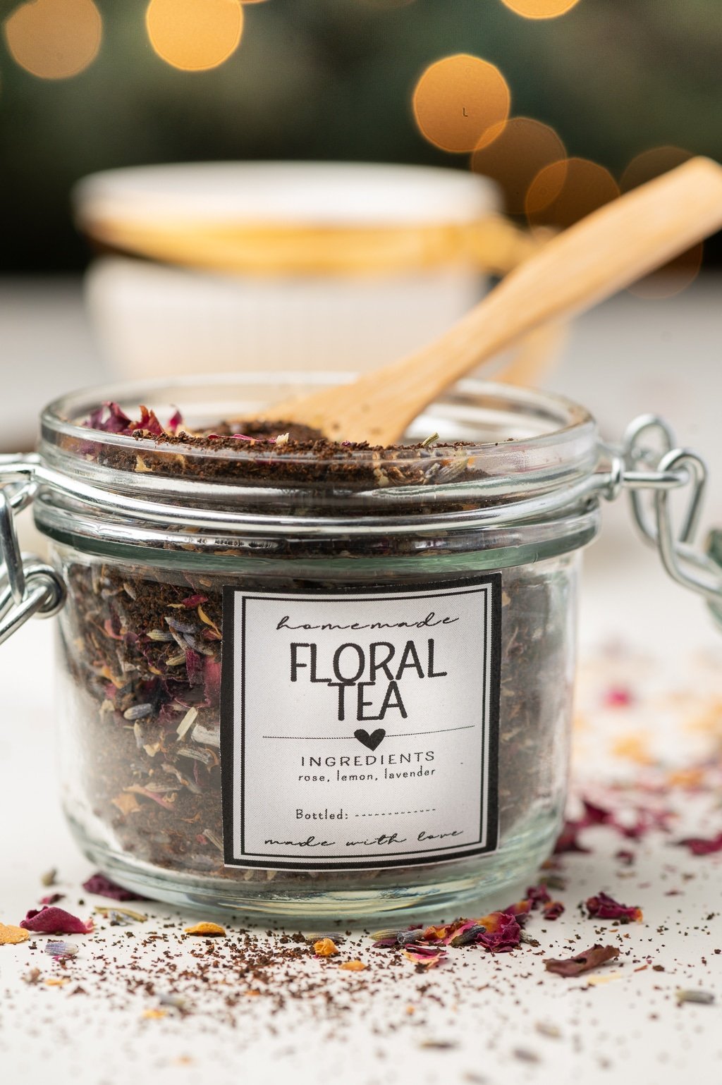 DIY Tea Blends: Cozy Gift Ideas for Winter