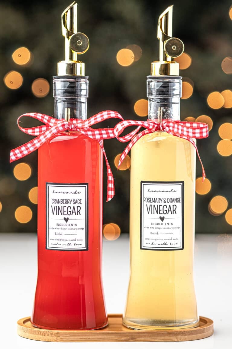 Herb-Infused Vinegars – The Perfect DIY Gift for Food Lovers